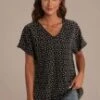 All Over Heart Print V Neck Short Sleeve Top -Saucony Store brlt2052605 1